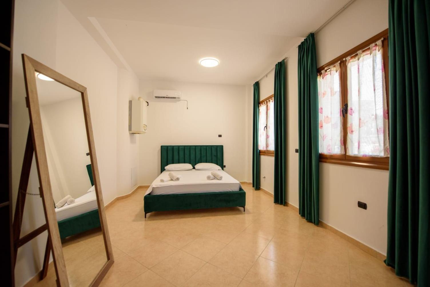 Olivium Rooms Vlorë Exteriér fotografie